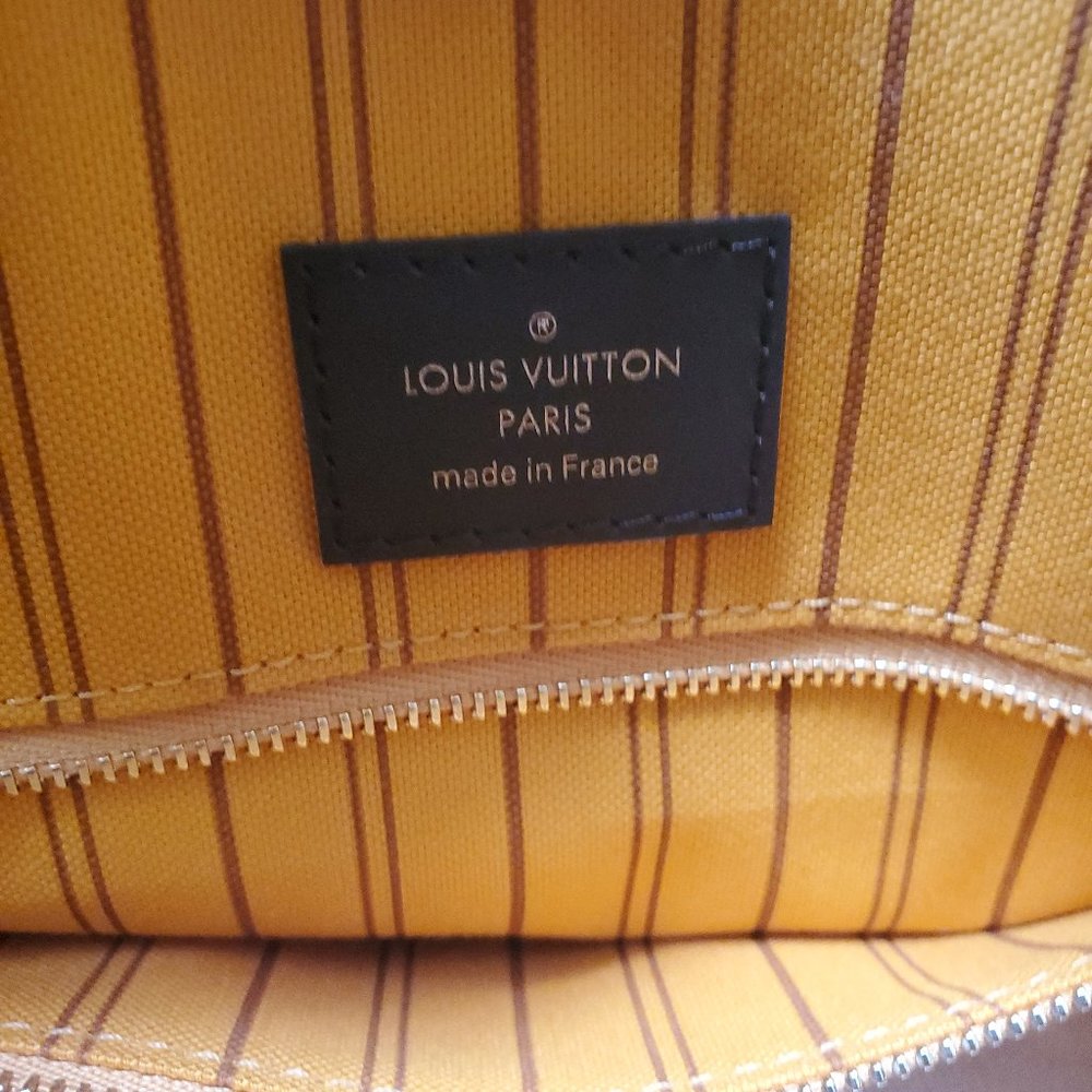 Louis Vuitton Limited Edition Onthego Jungle Bag